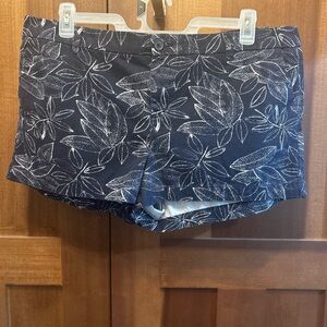Merona Women's Size 18 Blue Cotton Shorts Leaf Print Cottage Core